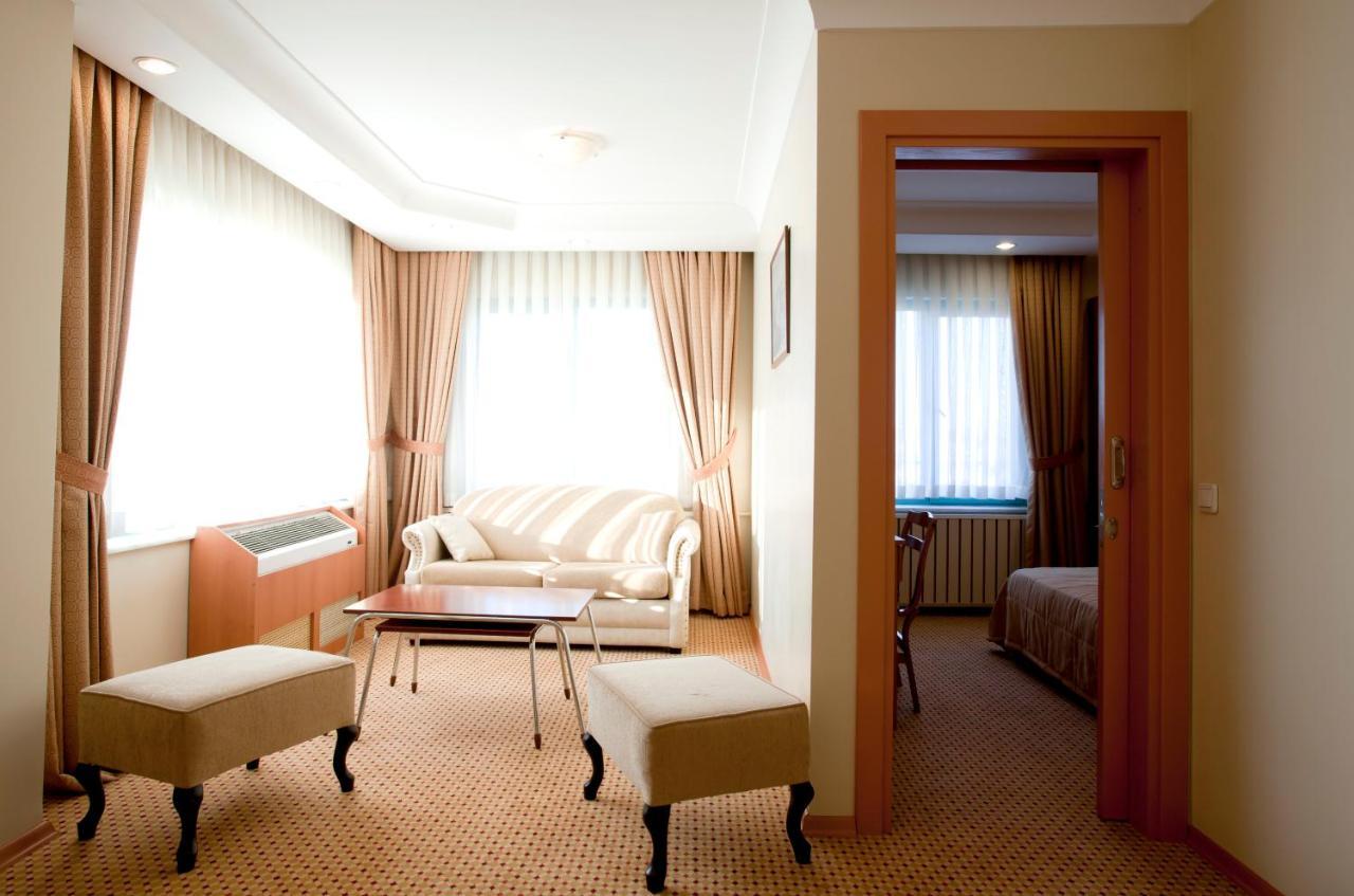 Sefa Hotel 1 كورلو المظهر الخارجي الصورة