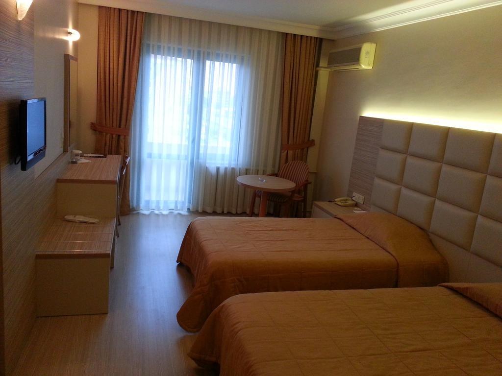 Sefa Hotel 1 كورلو المظهر الخارجي الصورة